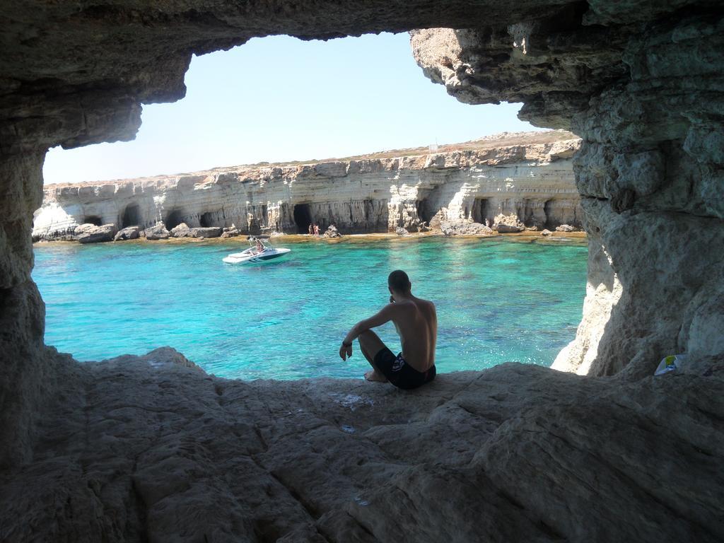 Sunshine Apts, Two Bedroom , Free Internet, No 3 Ayia Napa Exterior foto