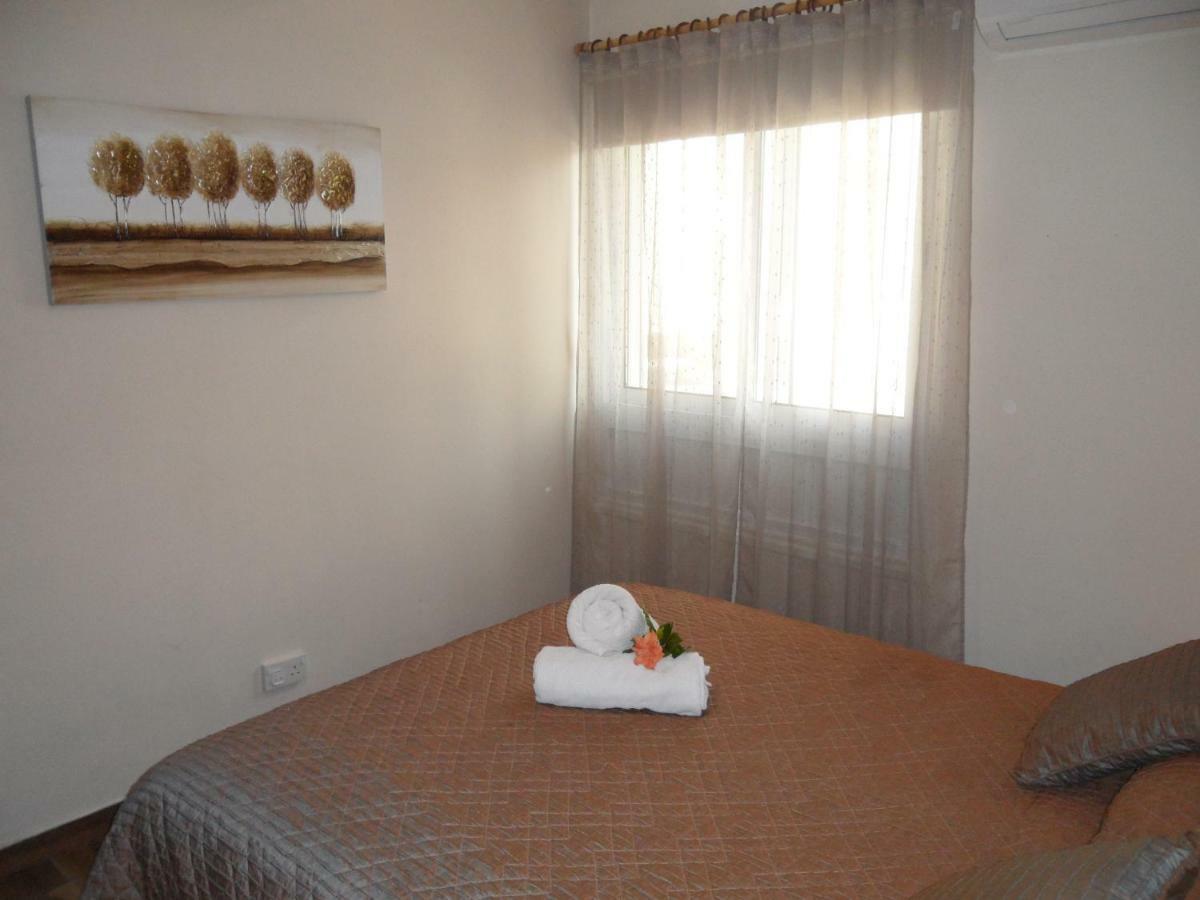 Sunshine Apts, Two Bedroom , Free Internet, No 3 Ayia Napa Exterior foto