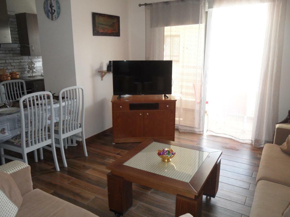 Sunshine Apts, Two Bedroom , Free Internet, No 3 Ayia Napa Exterior foto