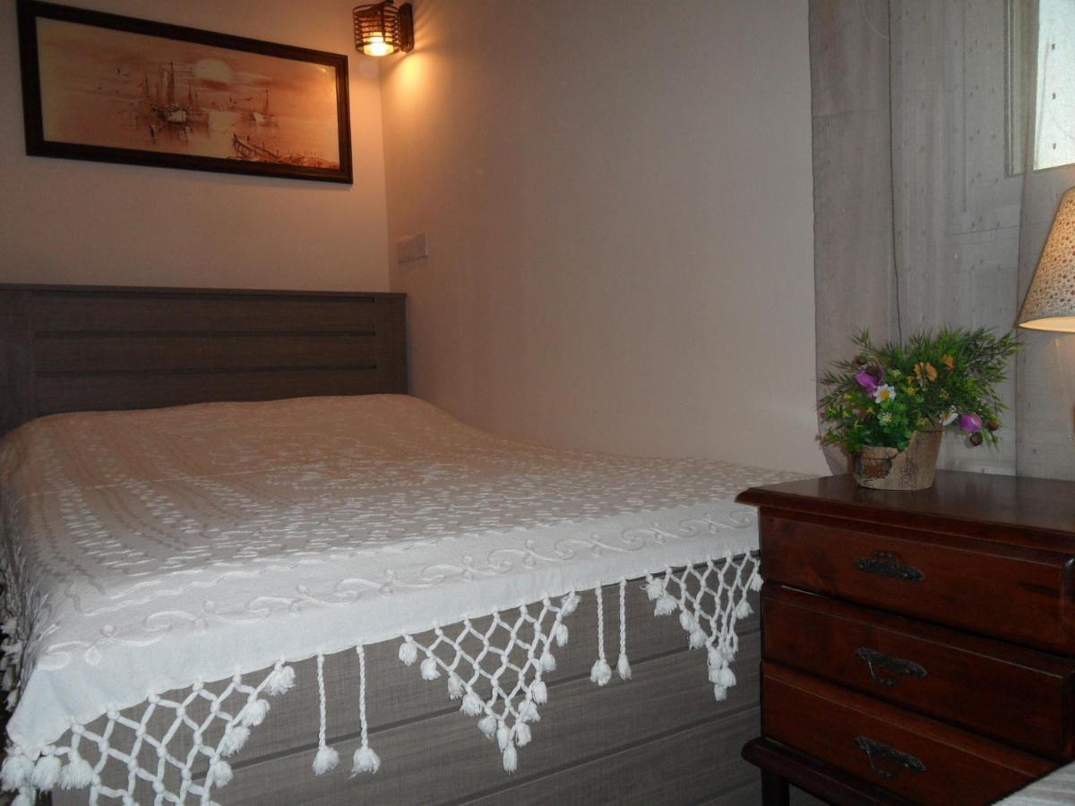 Sunshine Apts, Two Bedroom , Free Internet, No 3 Ayia Napa Exterior foto